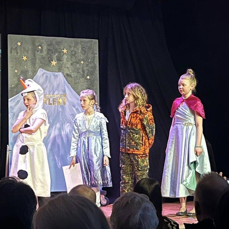 489831523_10233469217171372_7169189146341542571_n