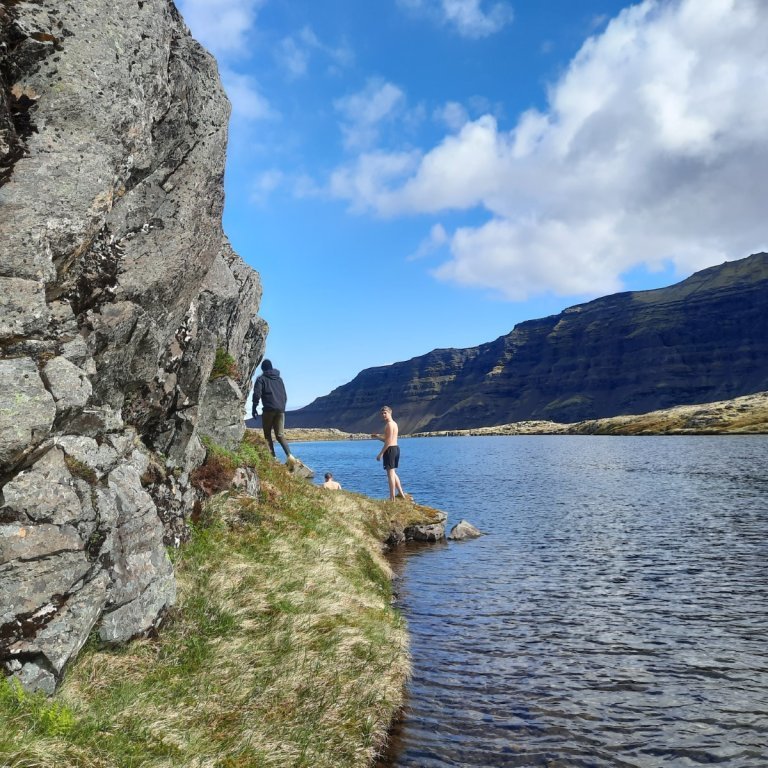 759022e3-c4ab-4480-a224-edf3b2f43d82