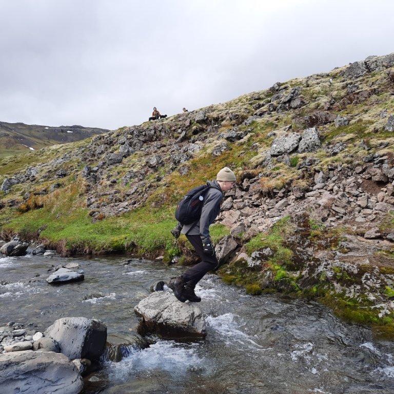 dd3e01d8-4681-45c6-be3e-83d7f6231ddc