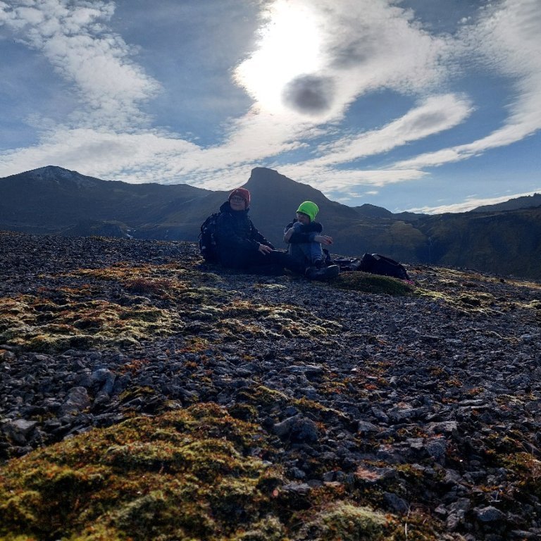 2a0a9d35-25e8-45ea-a841-2b0998469ee2