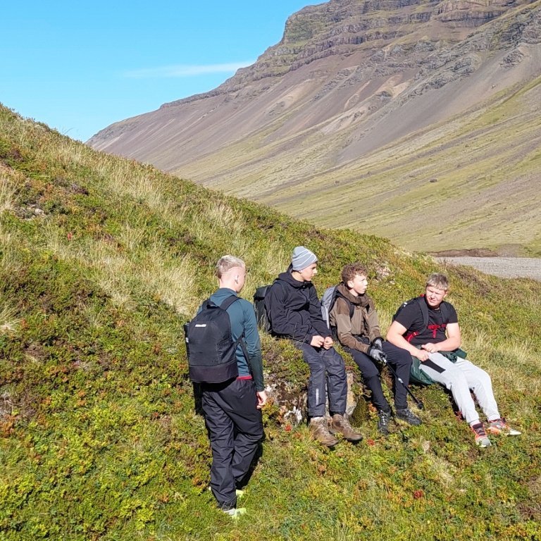 afd182b4-325e-4198-8fd8-d4b71d9ea82a