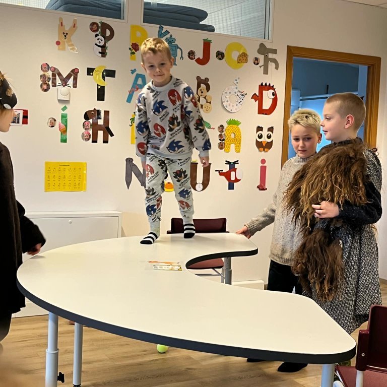 e89a5ae6-254f-402e-9b3d-eb1172d63a52-1