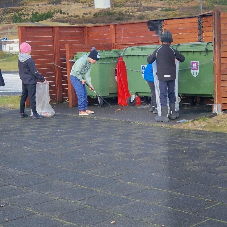 306fc4d8-e389-489c-b31b-adc221ba0487