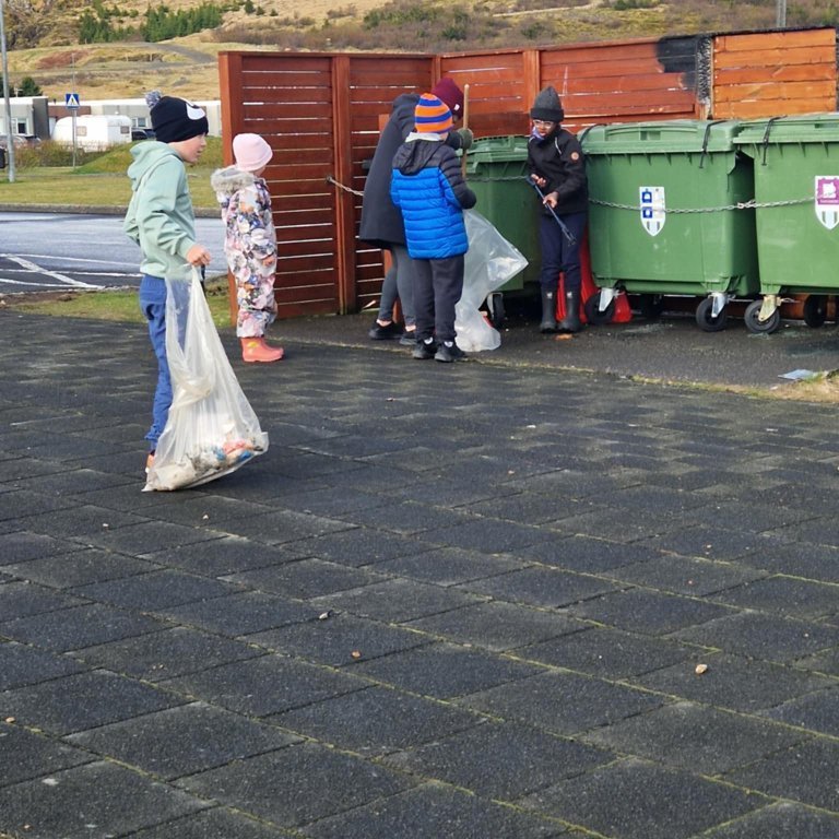 760c8279-53d9-4d46-87f8-57c428c2a9b7