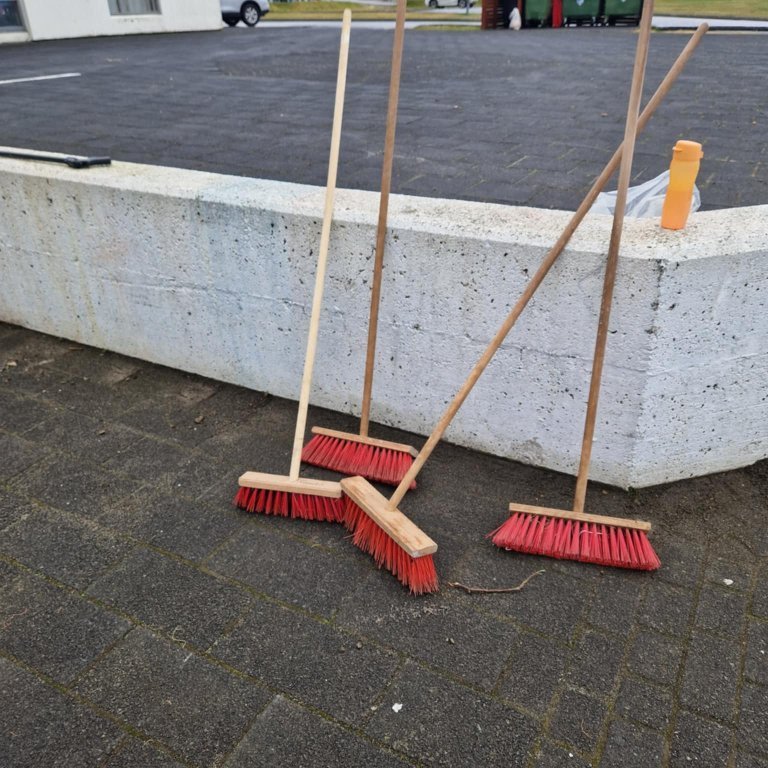 ef206a60-2bbc-4fee-bbf2-ce06dd431738-1