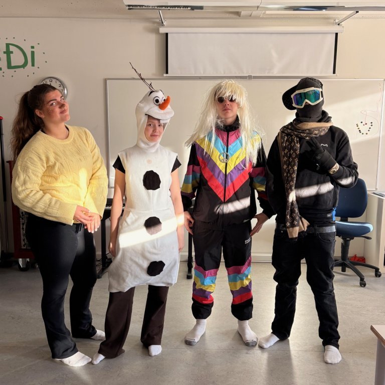 6eee6db9-9dc6-4082-82fe-9fc1b7c72e09