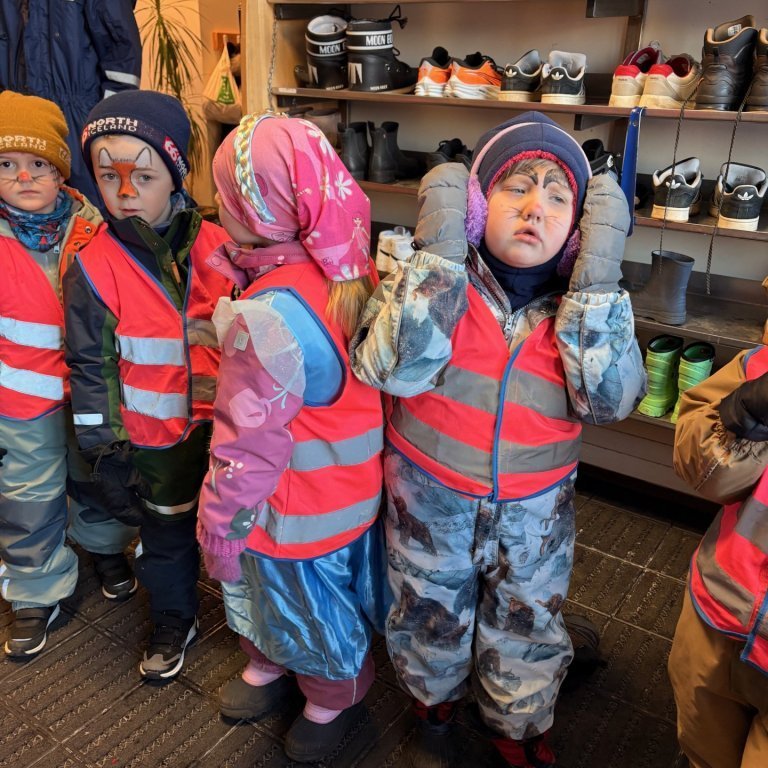 9afba1dc-0f9b-4097-a8e7-b0e7674a0075