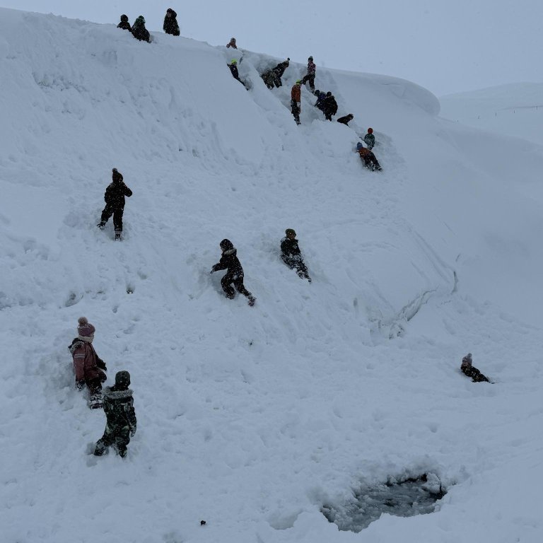 messenger_creation_66a1cccc-9fe9-40cc-87bd-f9cd462c183f