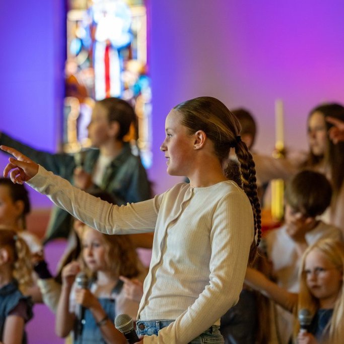 skolakortonleikar2juni2025-42