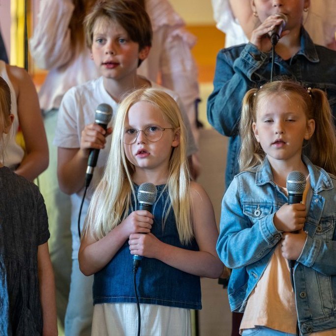 skolakortonleikar2juni2025-44