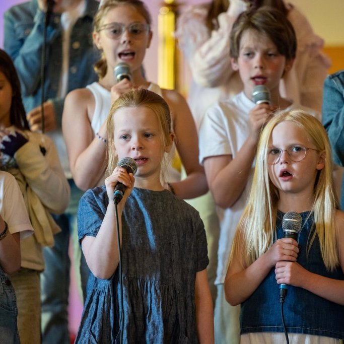 skolakortonleikar2juni2025-45