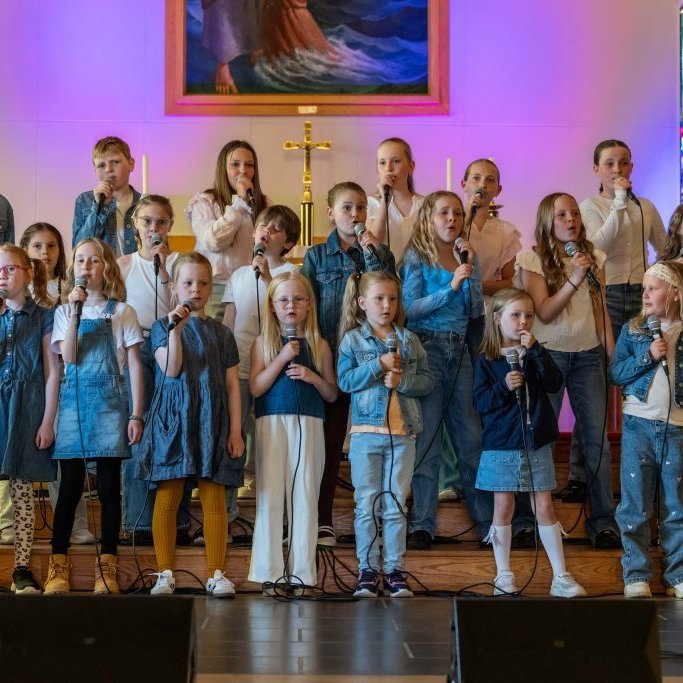 skolakortonleikar2juni2025-62