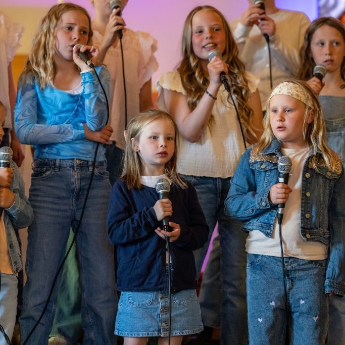 skolakortonleikar2juni2025-64