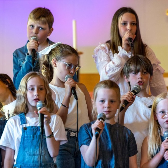 skolakortonleikar2juni2025-69