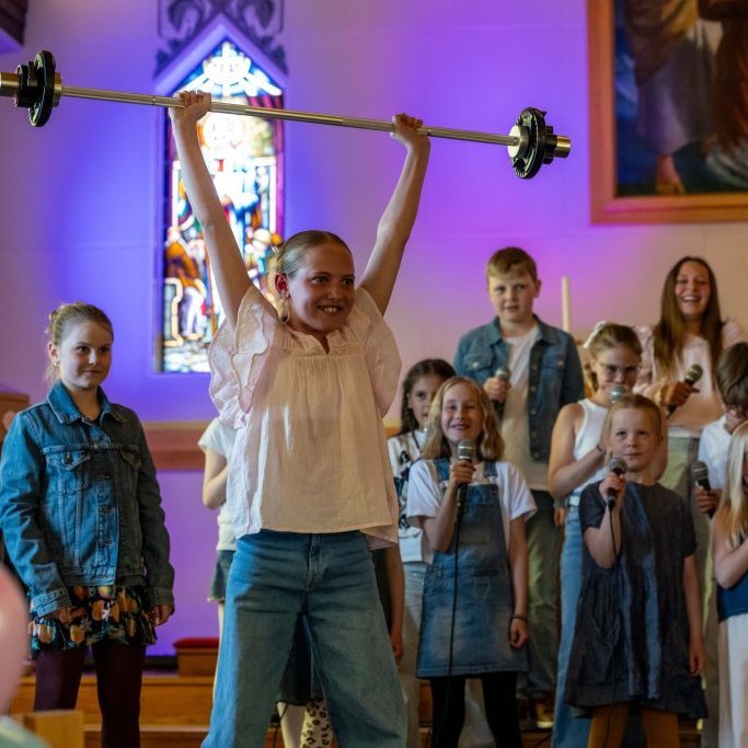 skolakortonleikar2juni2025-78