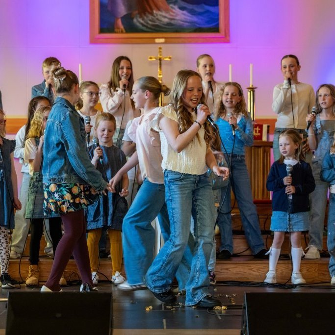 skolakortonleikar2juni2025-84