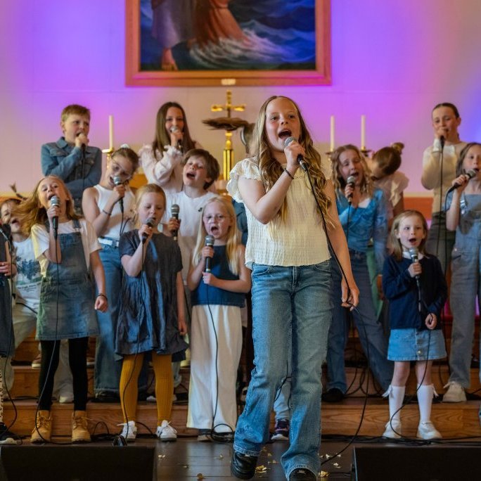 skolakortonleikar2juni2025-85