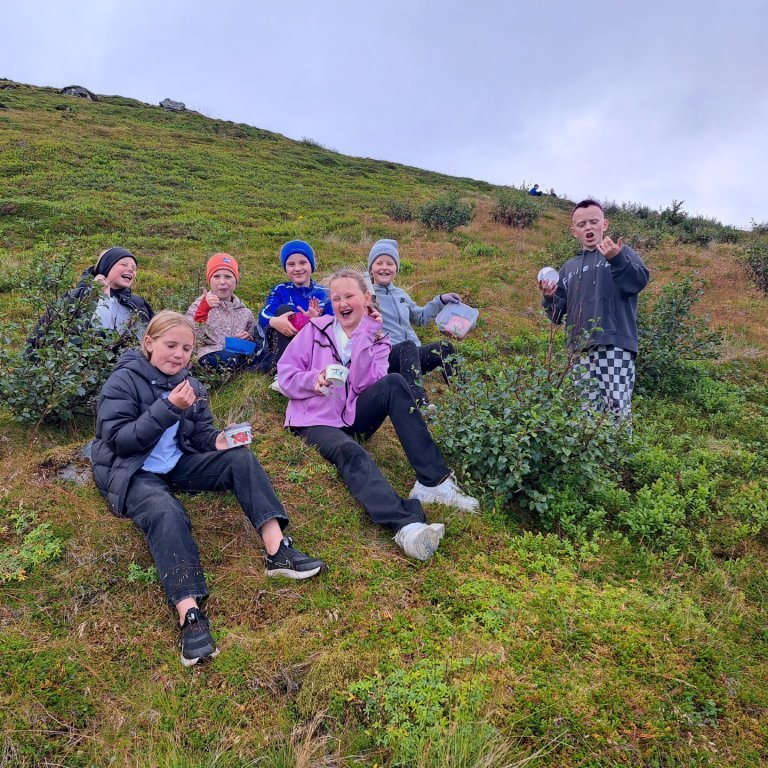 thumbnail_1000003942