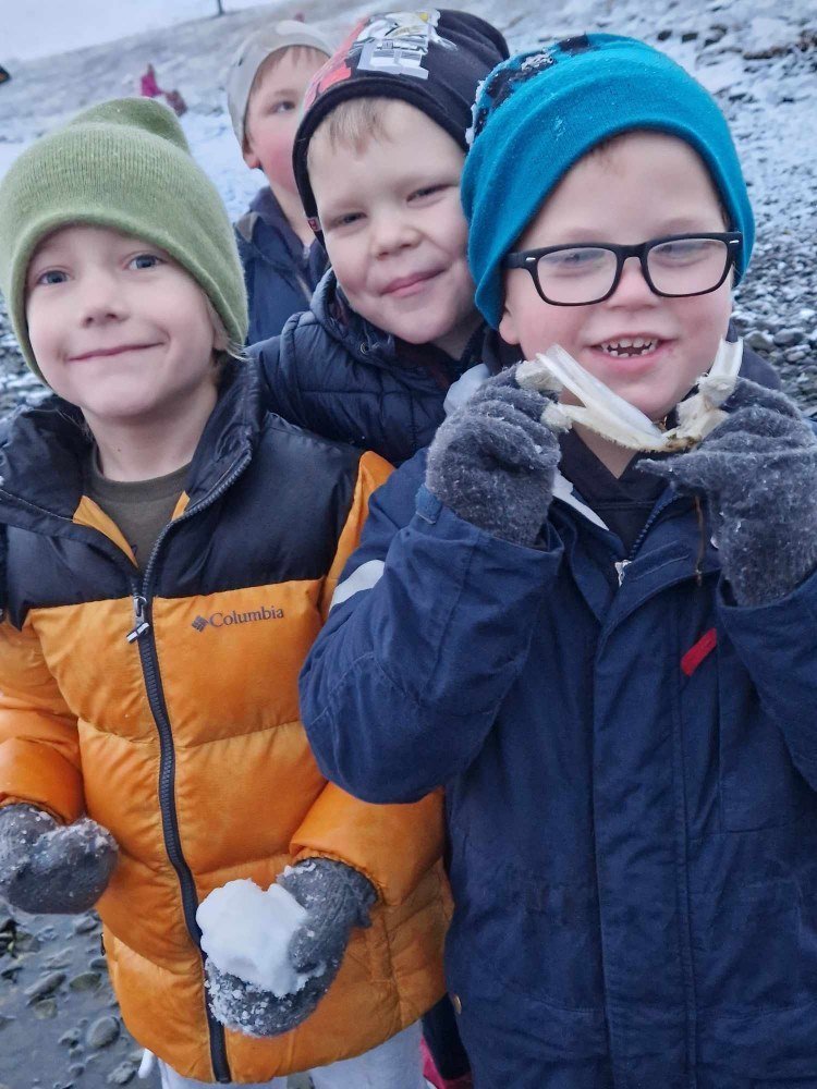 Fjöruferð 1. og 2. bekkjar